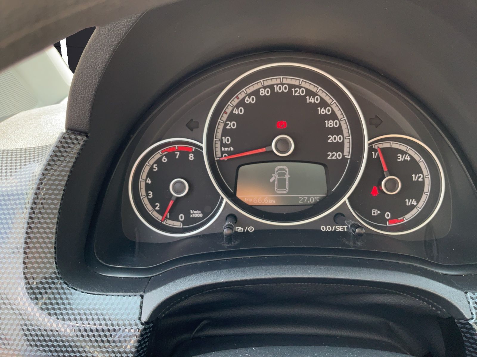 Fahrzeugabbildung Volkswagen up! Climatronic SHZ RFK GRA