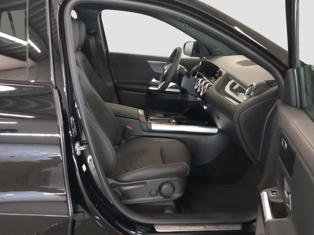 Fahrzeugabbildung Mercedes-Benz GLA 200 AHK*Distronic*Sound*LED*Sitzhzg*Kamera*
