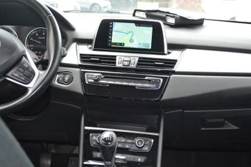 BMW 218 Active Tourer - 11
