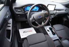 Fahrzeugabbildung Ford Focus Lim. 2.0 ST-Line X Aut. ACarPlay B&O Pano!