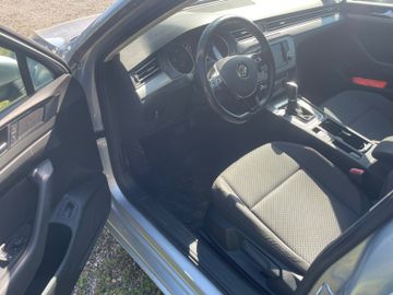 Volkswagen Passat Variant - 7