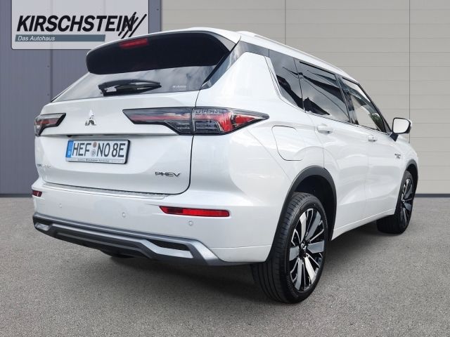 Mitsubishi Plug-in Hybrid Outlander Diamant Top 4WD Dienstw imagem 3