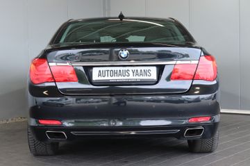BMW 740d xDrive  HEAD UP+ACC+GSD