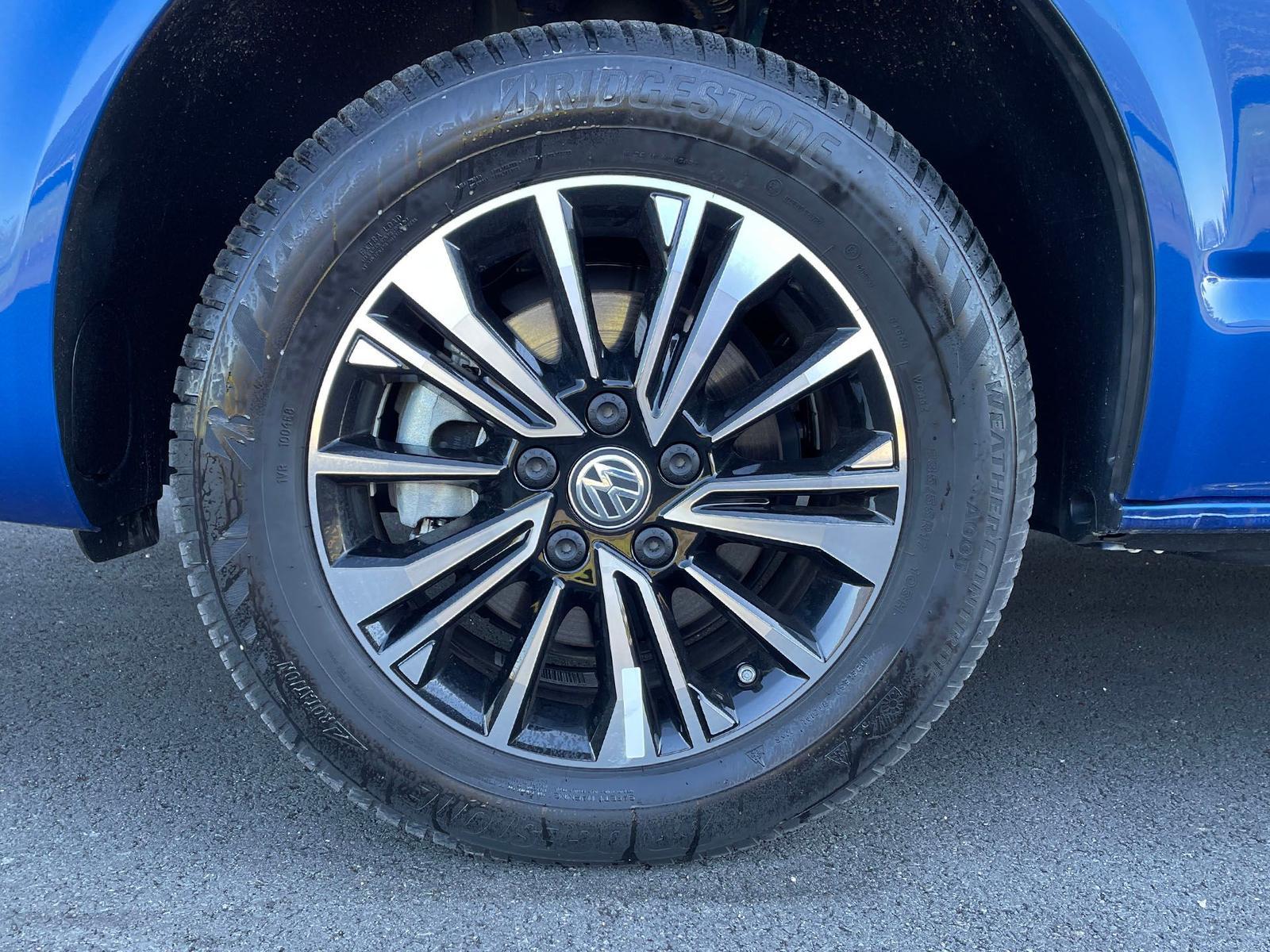 Volkswagen T6.1 Transporter Kombi KR LED STANDHZ ACC NAVI