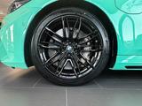 BMW M5 Limousine Limousine * Bowers & Wilkins Sound  - BMW M5: Grün, Limousine