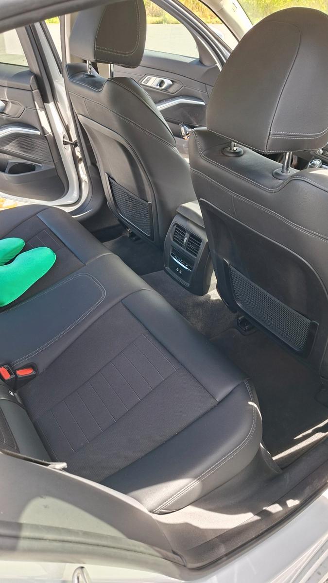 BMW 318d Sport Line Sport Line, Navi, Live Cockpit..