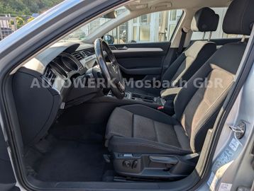 Volkswagen Passat Variant - 10