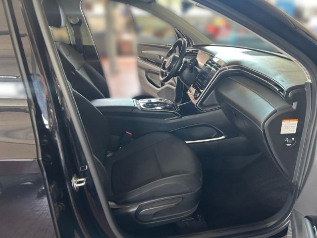 Fahrzeugabbildung Hyundai Tucson Trend Plug-In Hybrid 4WD Navi+Asisstenz-P