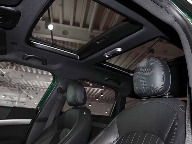 MINI Cooper SE ALL4 JCW Trim RFK Pano. HarmKar Memo.