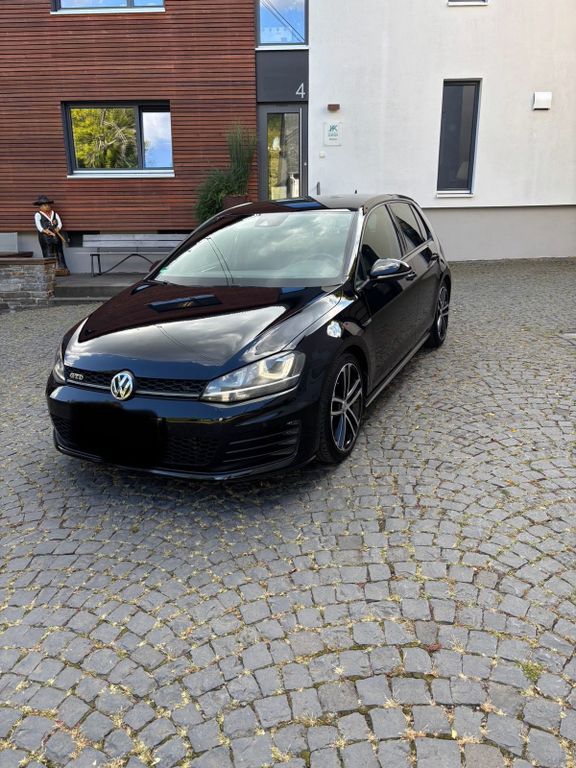 Image of Volkswagen Golf