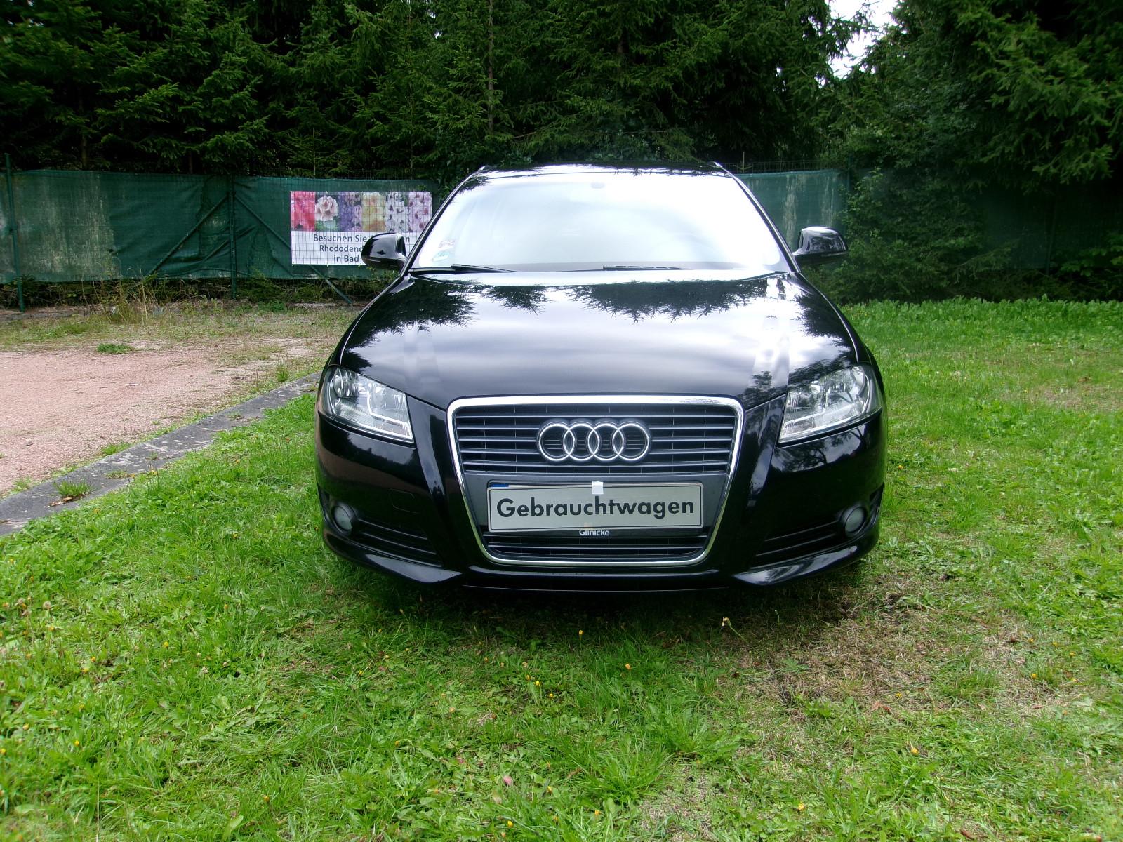 Audi A3 1.4 TFSI Attraction  WENIG KM !!