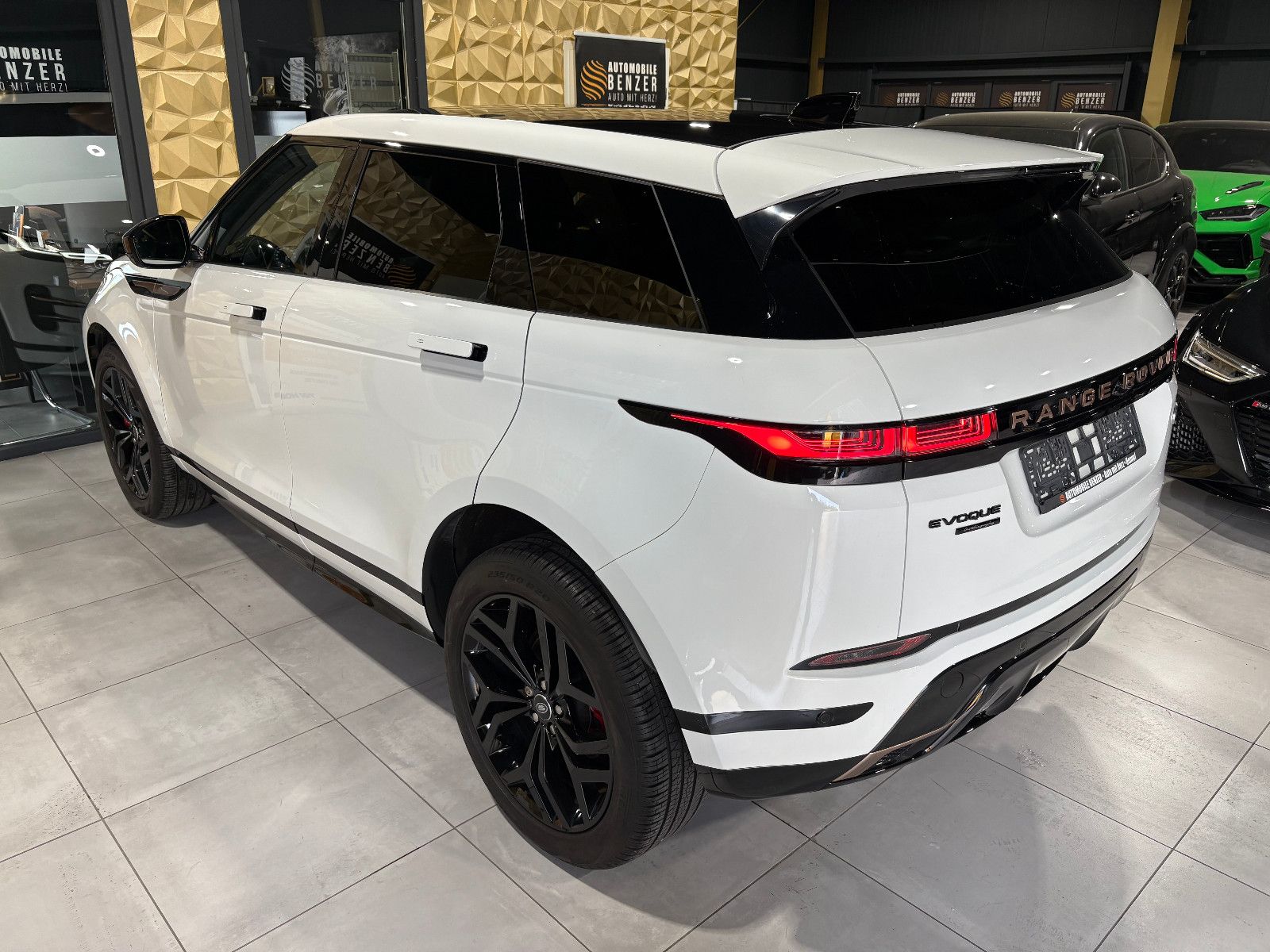 Fahrzeugabbildung Land Rover Range Rover Evoque Autobiography/PANO/KAMERA/ACC