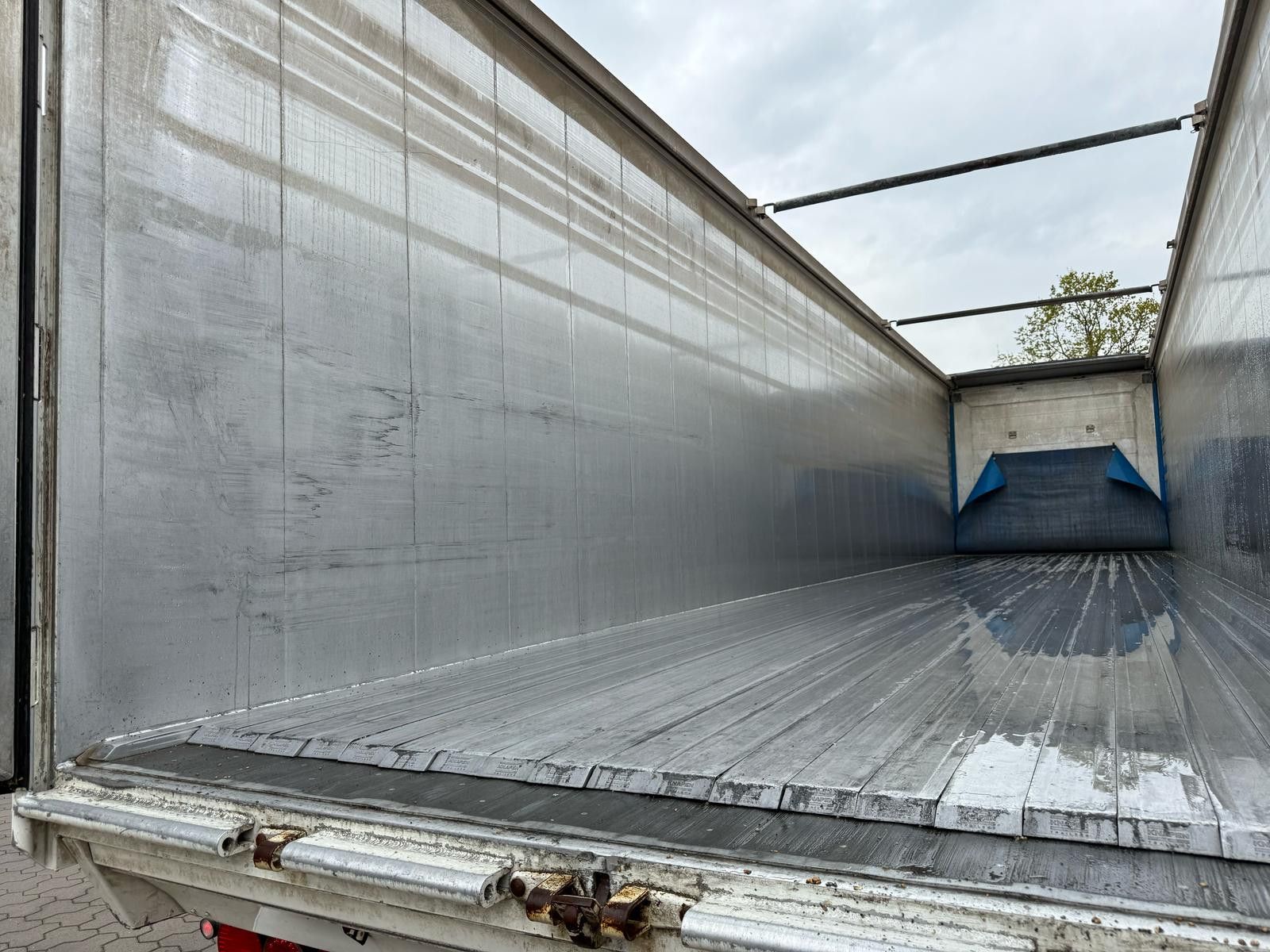 Fahrzeugabbildung Knapen K100 Schubboden 71 m³ Powersheet Lenkachse Agrar