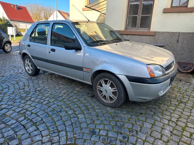 Ford Fiesta 1.3 TÜV NEU 11-26 Klima ZV el....