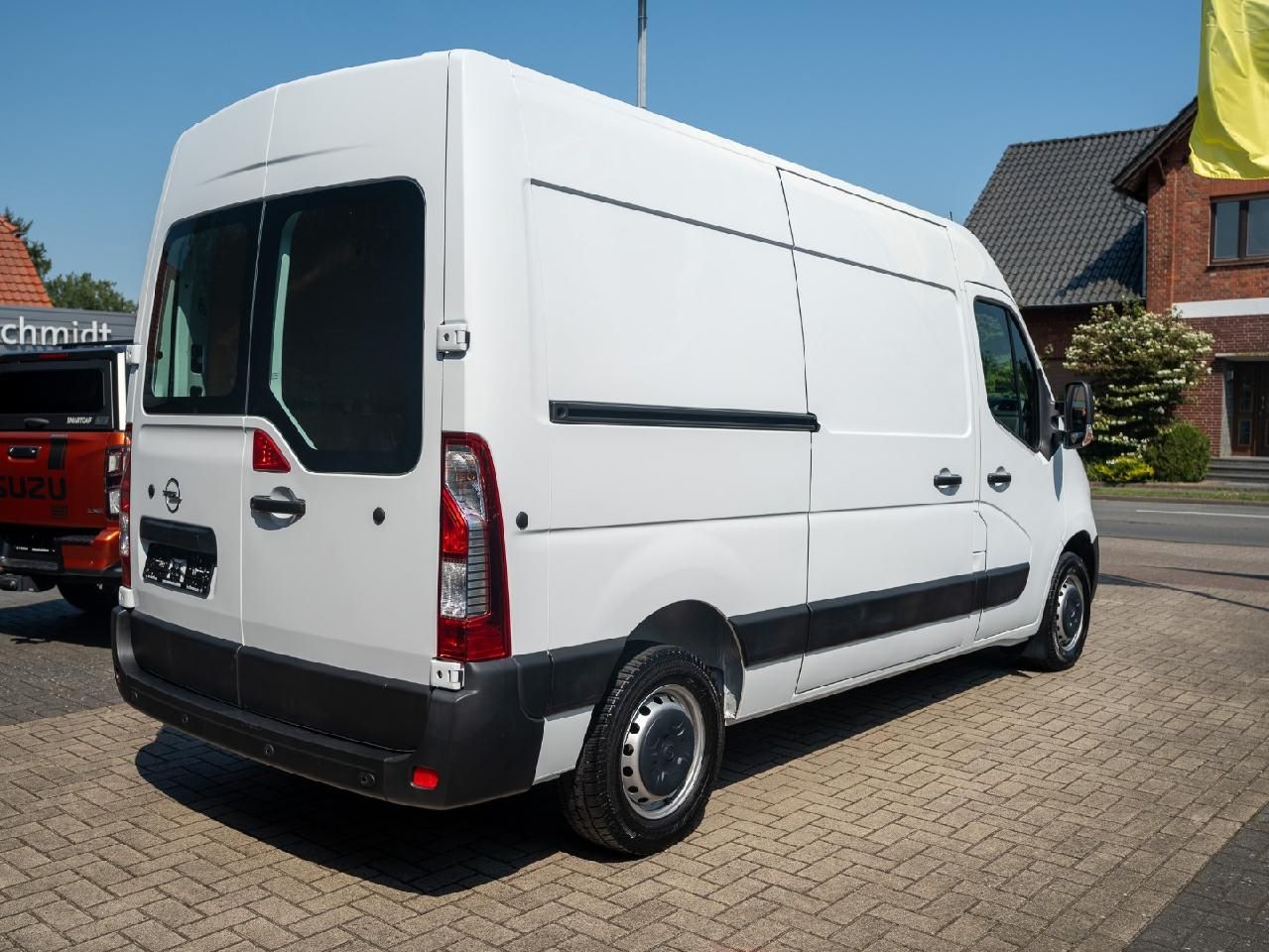 Fahrzeugabbildung Opel Movano B Kasten/Kombi HKa L2H2 3,5t