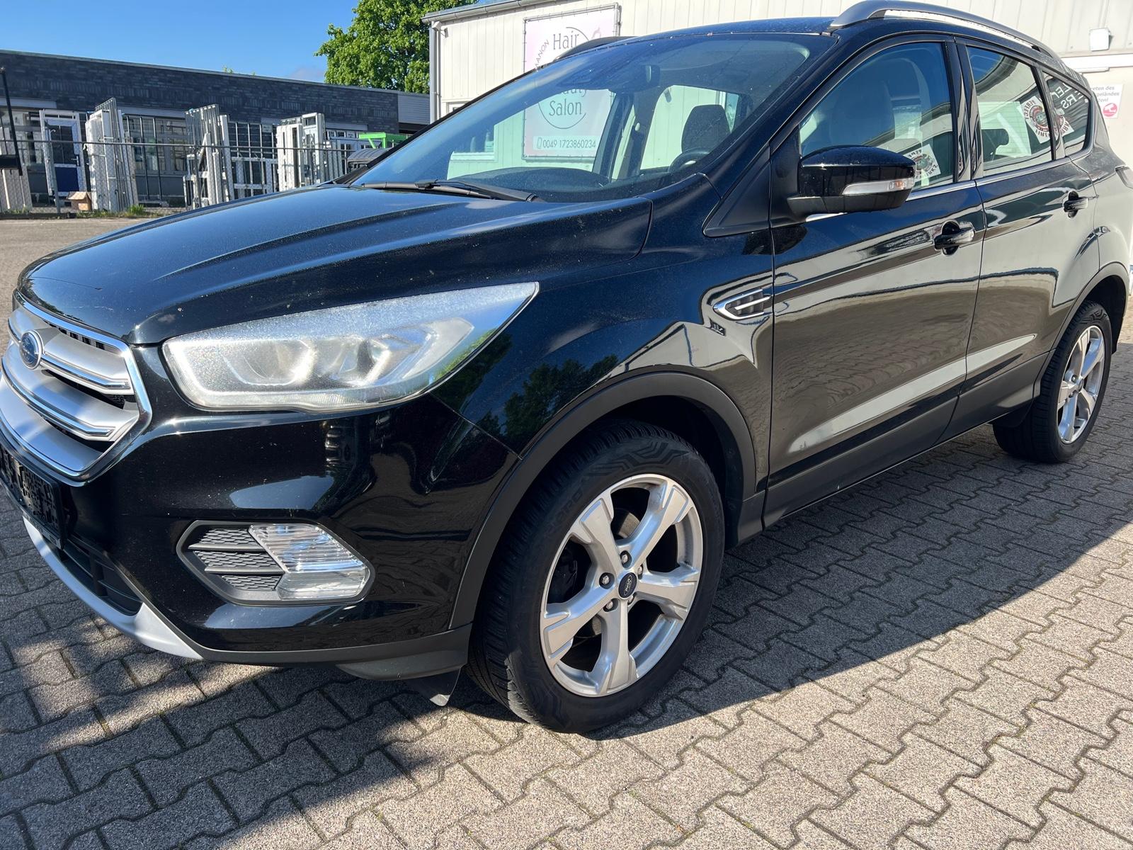 Ford Kuga Titanium Leder Navi Kamera sehr gepflegt