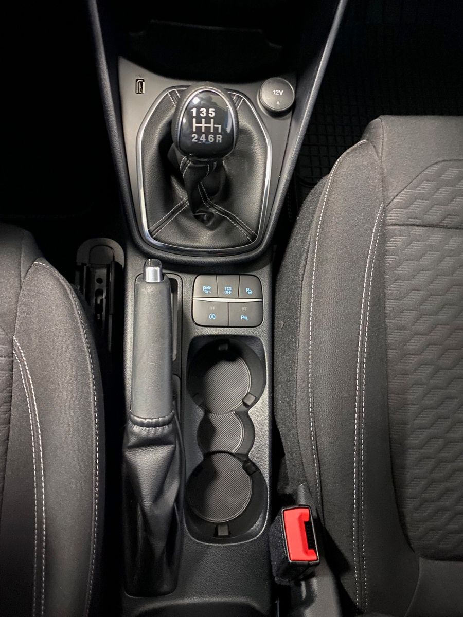 Fahrzeugabbildung Ford Fiesta 1.0 EcoBoost Titanium+LED+ALLWETTER+I-ACC