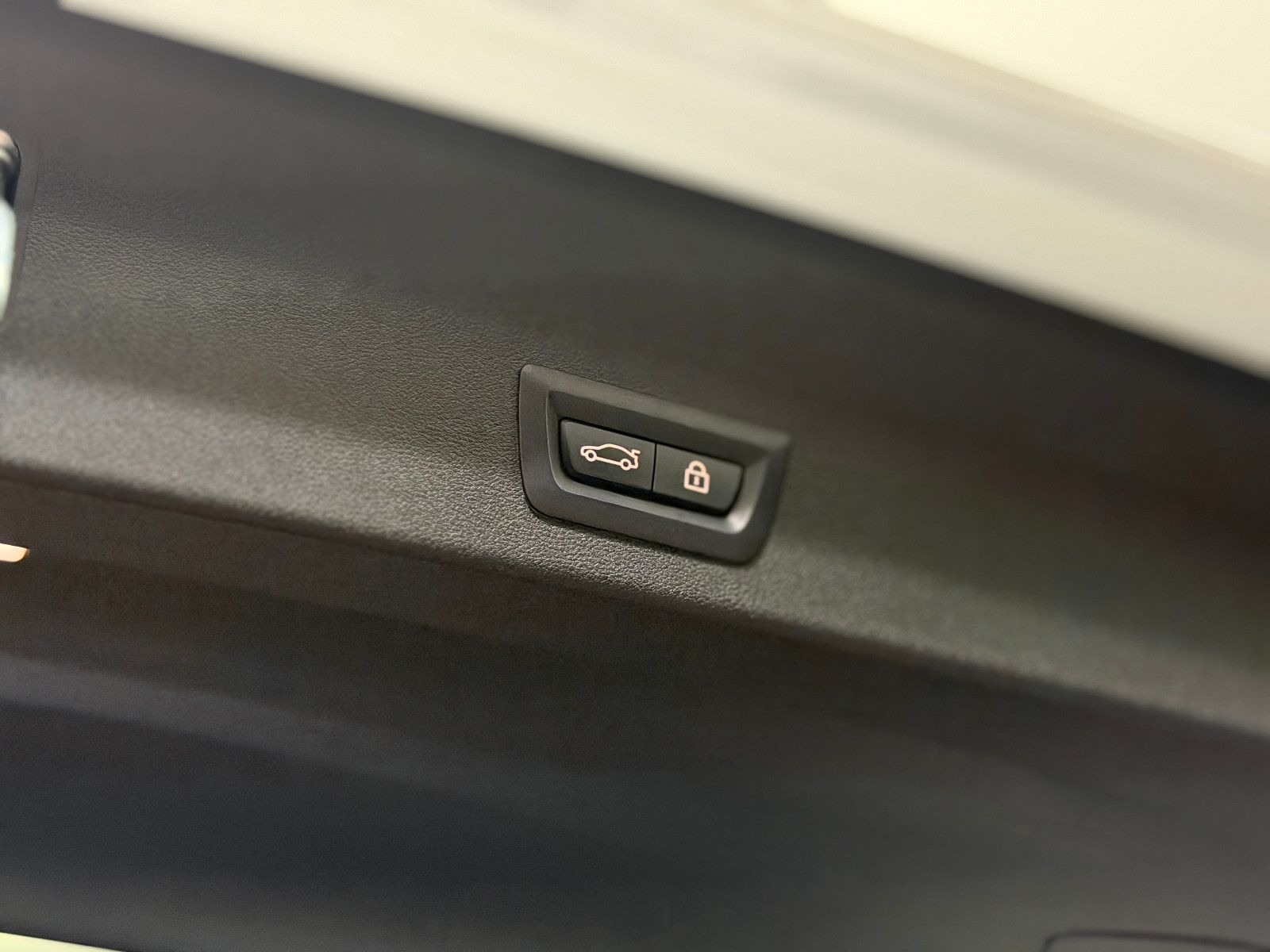 Fahrzeugabbildung BMW X3 M40 i |HuD|360°|LED|SITZBELÜFTUNG