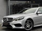 Mercedes-Benz E 250 AMG/AUTOMATIK/H&K/R-KAM/TEMPO/LEDER/SITZHZ - Mercedes-Benz E 250: AMG