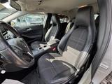 Mercedes-Benz GLA 220 CDI Aut Navi Teilleder Kamera AHK SHZ - silberne Mercedes-Benz GLA 220