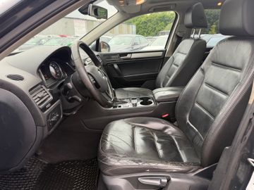 Volkswagen Touareg - 9