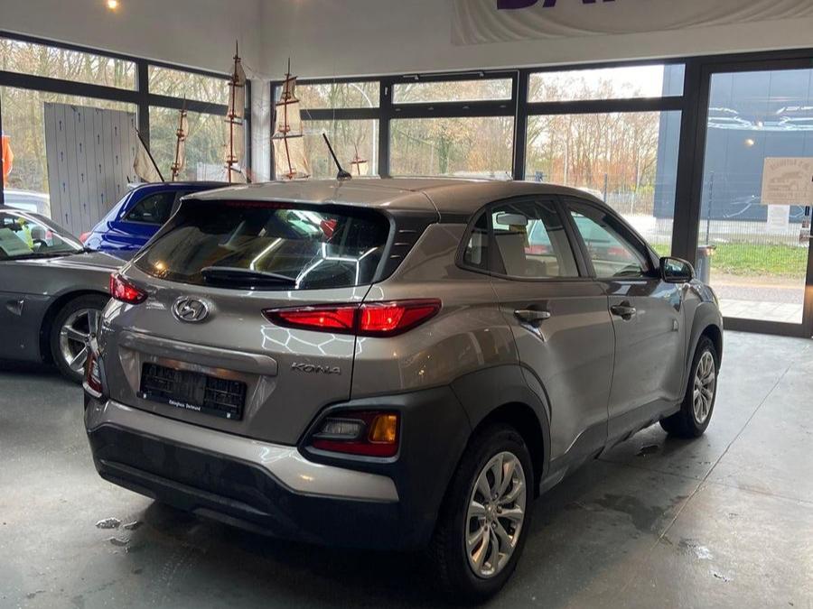 Hyundai Kona Pure 2WD