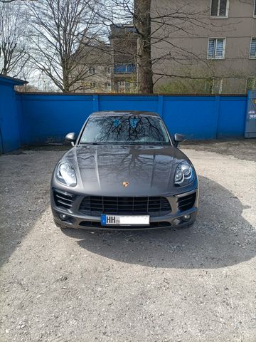 Porsche Macan S 