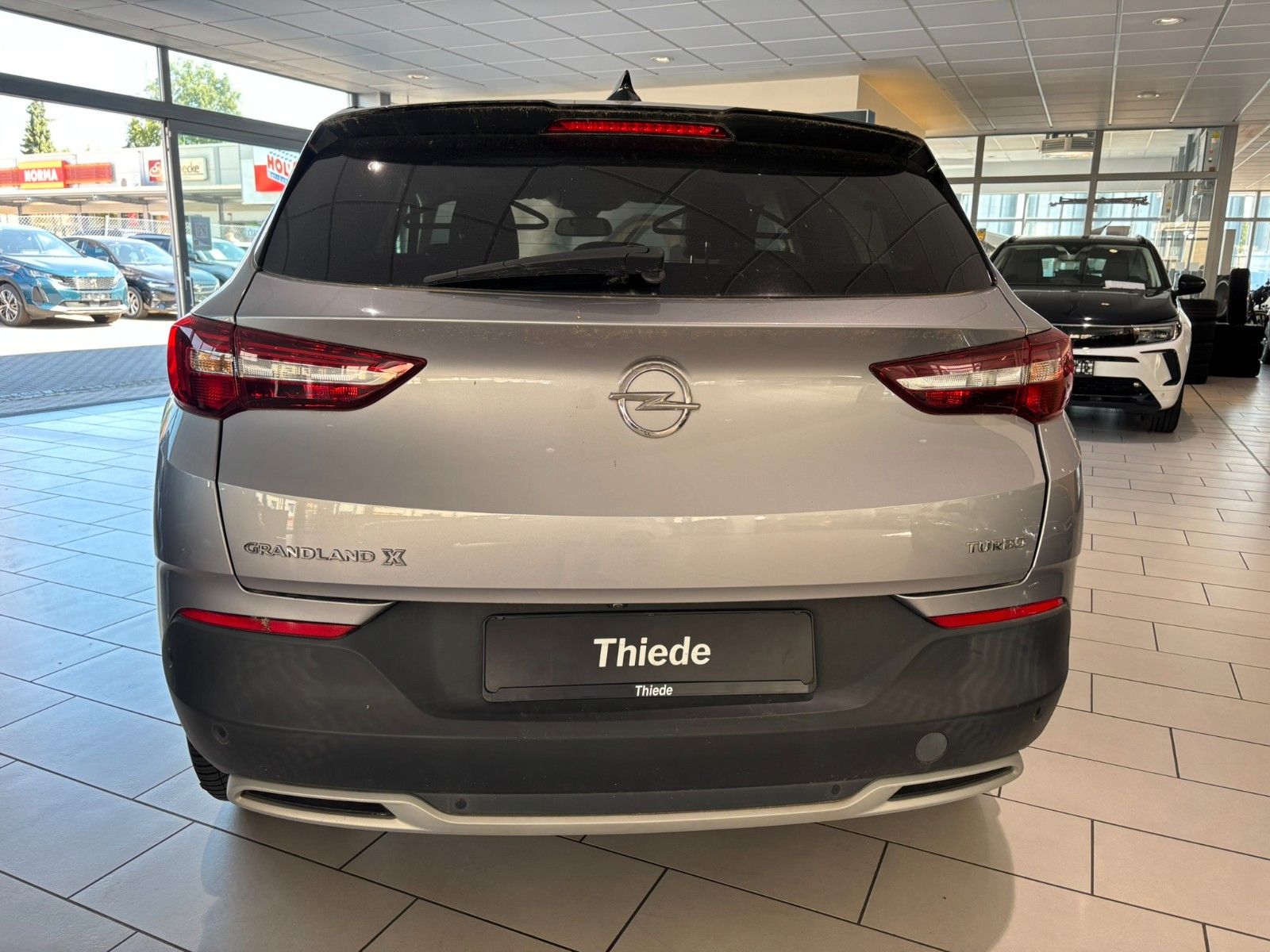 Fahrzeugabbildung Opel Grandland 1.2 INNOVATION LED/KAMERA/18"ALU/ALLWE