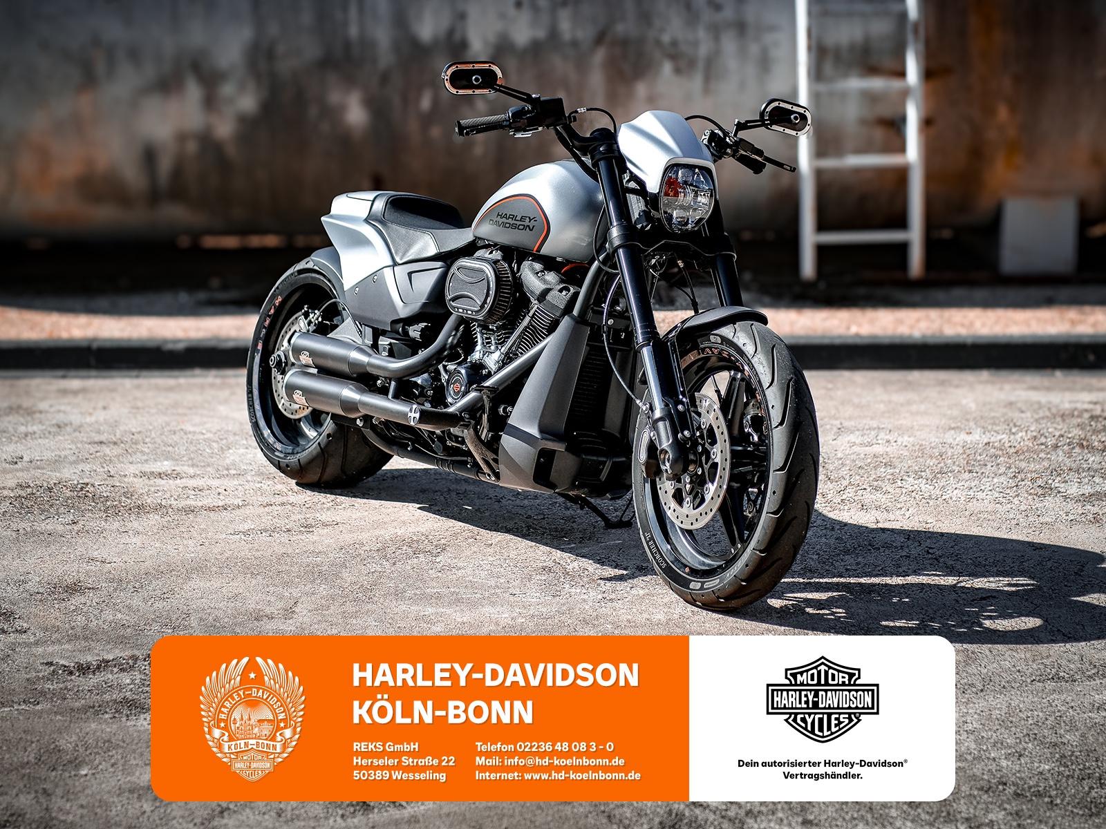 Harley-Davidson FXDR 114 - J&H Komplettanlage - 1. Hand - Top!