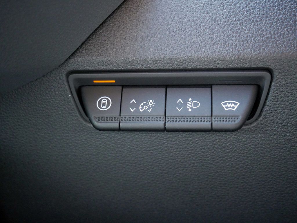 Fahrzeugabbildung Renault Master dCi 130 FAP DOKA Pritsche L3H1 AHK LED