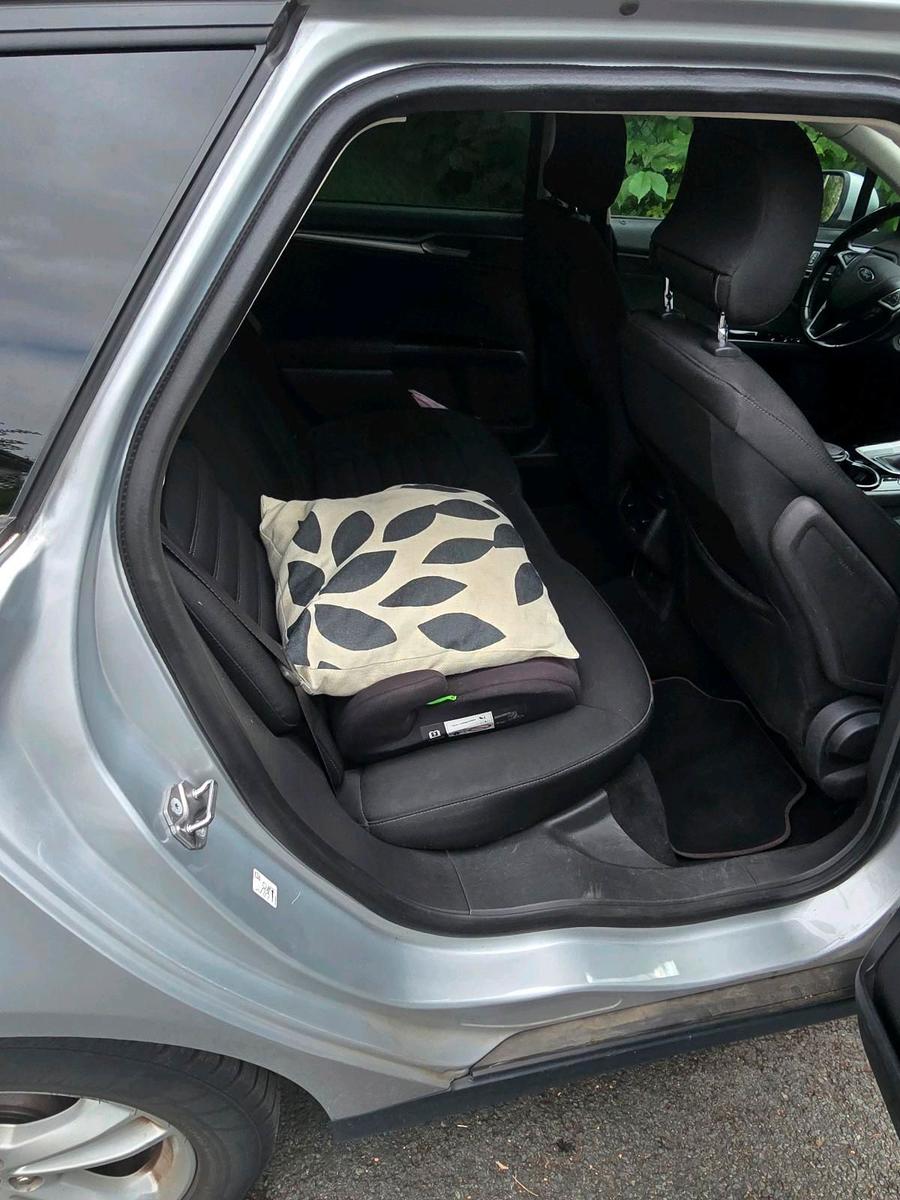 Ford Mondeo 2015 — photo 10