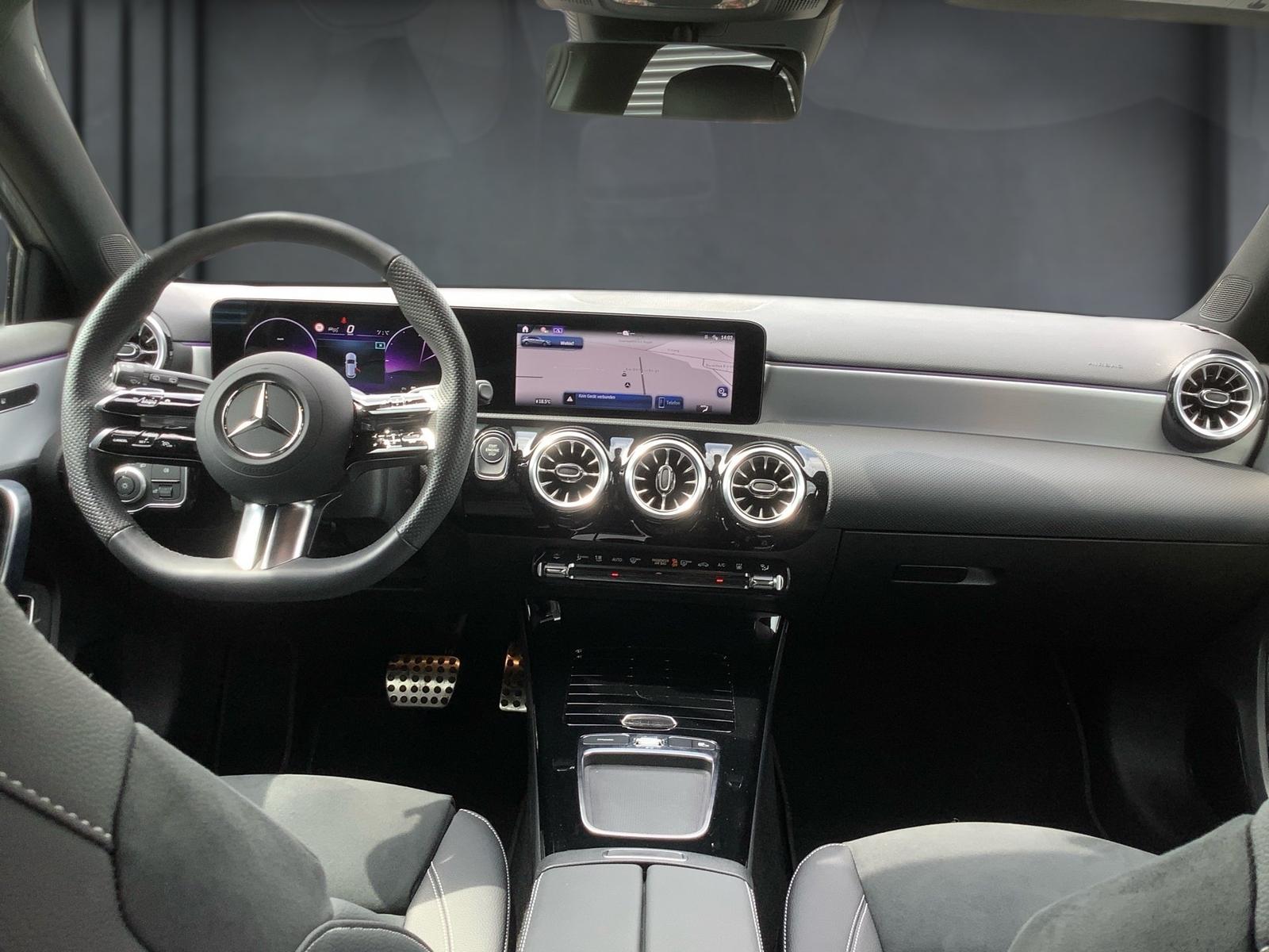 Mercedes-Benz A 250 e AMG SPECIAL-EDITION AHK