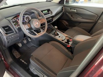 Nissan Qashqai Visia 1.3 DIG-T 140 PS AHZV Einparkhilfe