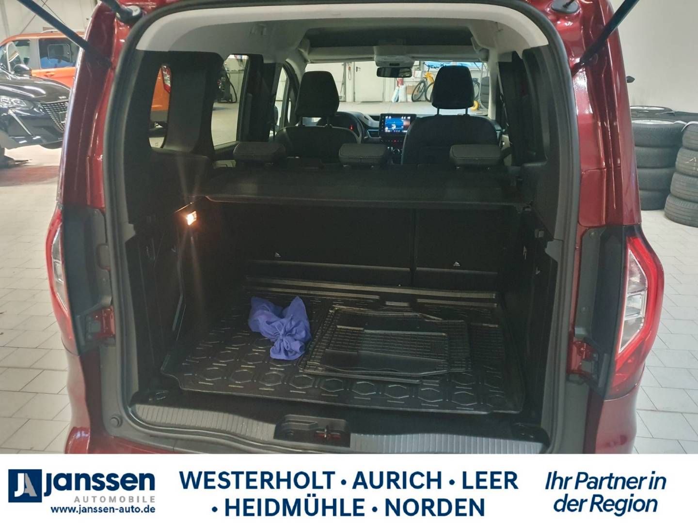 Fahrzeugabbildung Renault KANGOO PKW TECHNO TCe 130 EDC