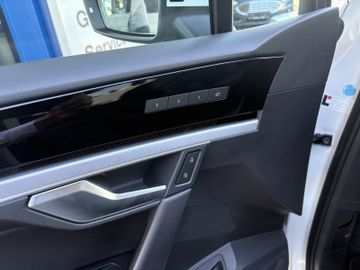 Volkswagen Touareg - 12