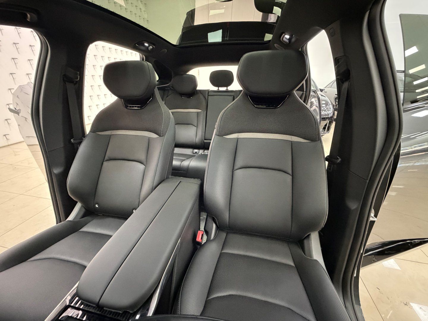 Mazda CX-6e - Bild 17