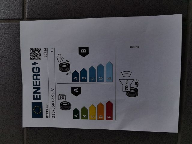 Touran 1.5 TSI ACTIVE NAVI AHK KAMERA DSG 7-Gang