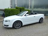Audi A4 Cabriolet 2.0 TDI S-Line/Leder/Xenon/Bose - Audi A4: Weiß, Cabrio