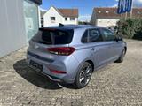 Hyundai i30 ADVANTAGE FACELIFT NAVI+LED+SITZHEIZUNG - Hyundai i30 Vorführfahrzeuge