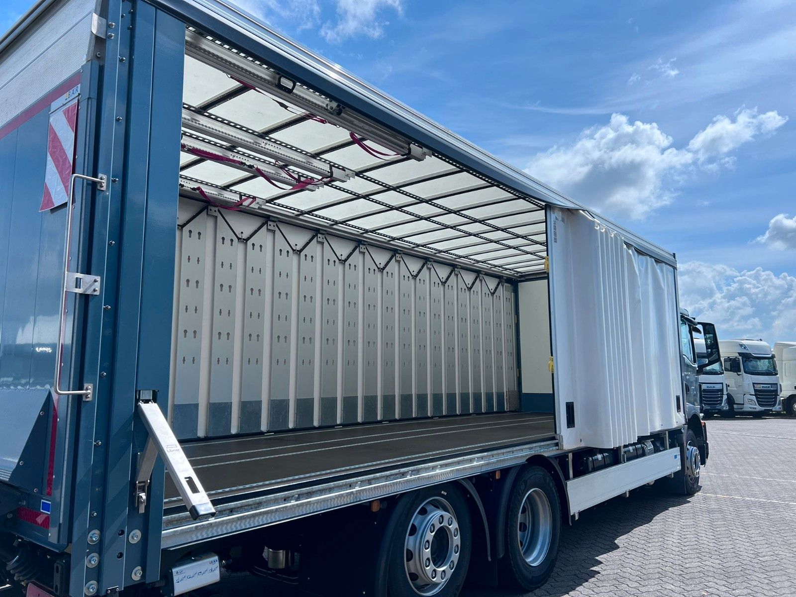 Fahrzeugabbildung MAN TGM 26.320 L / LBW / AHK /LIFT-LENKACHSE