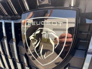 Peugeot 308 SW GT HYBRID 145 e-DSC6