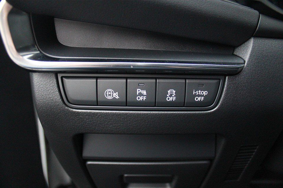 Fahrzeugabbildung Mazda 3 2025 M-Hybrid Homura G-140 NAVI ACAA SHZ HUD R