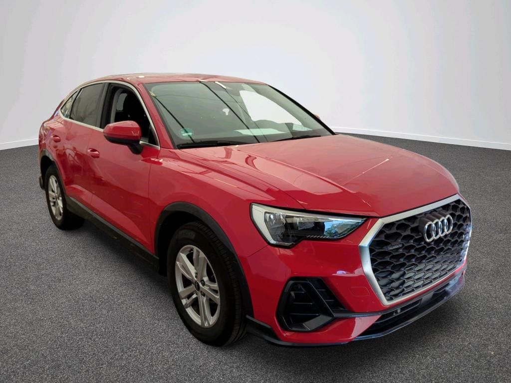 Image of Audi Q3