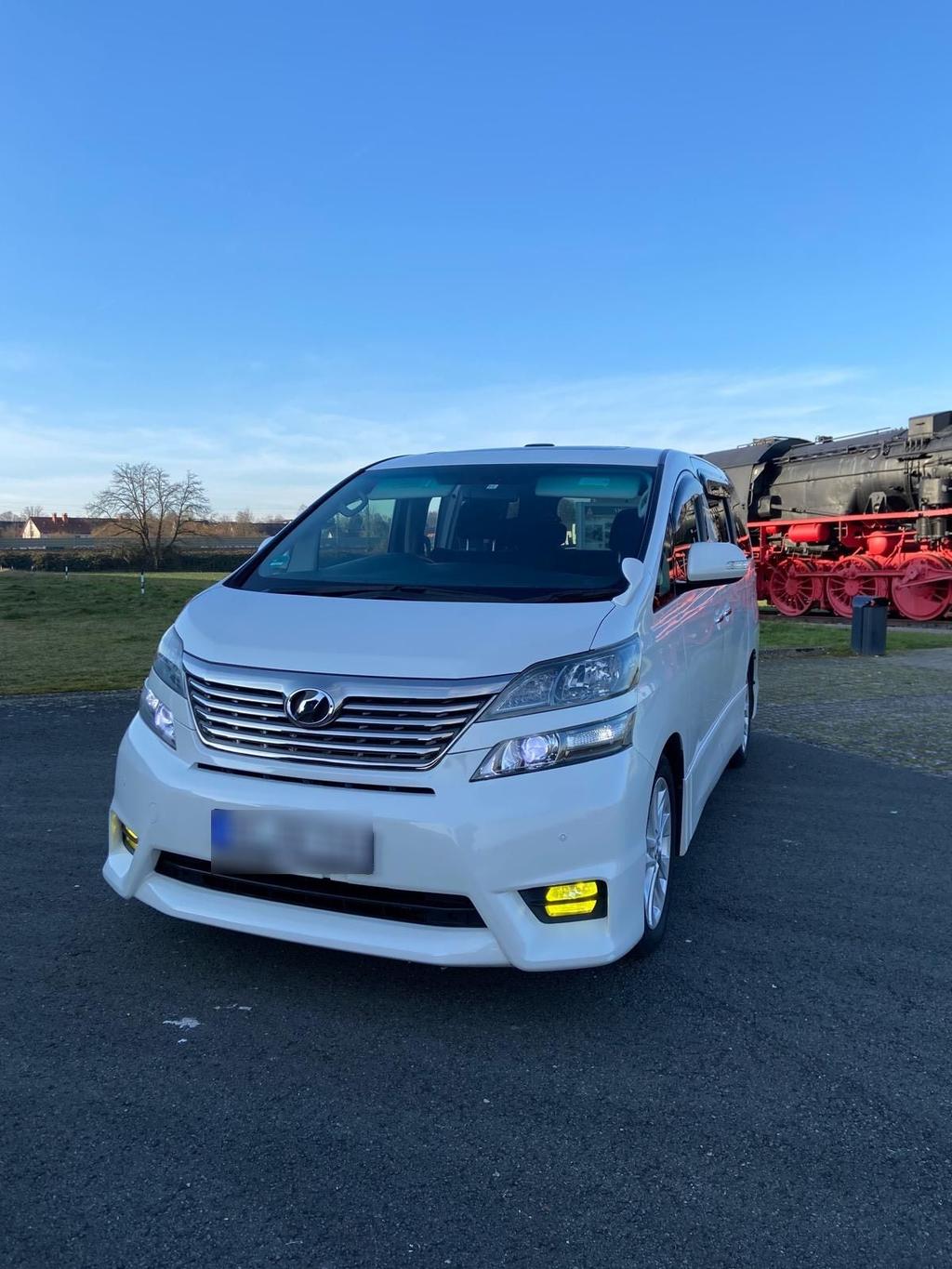 Toyota Wellfire