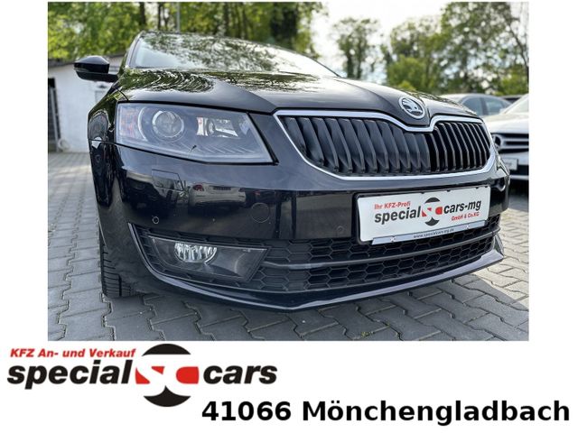 Skoda Octavia 1,8l Elegance 4x4 / AHK / Xenon / Navi