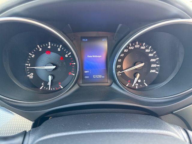 Toyota Avensis 1,8-l T. Sports – Sportfahrwerk
