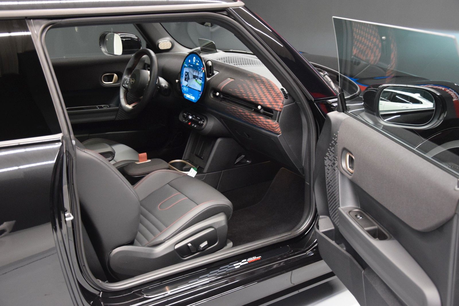 Fahrzeugabbildung MINI John Cooper Works Trim XL Pano H&K HUD Memory