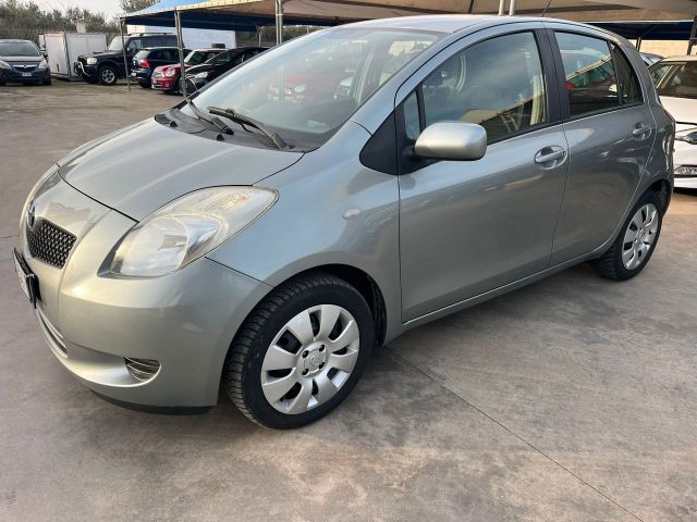 Toyota Yaris 1.0 5 porte Sol