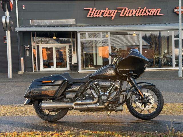 Harley-Davidson Road Glide Komplettumbau _ siehe Beschreibung