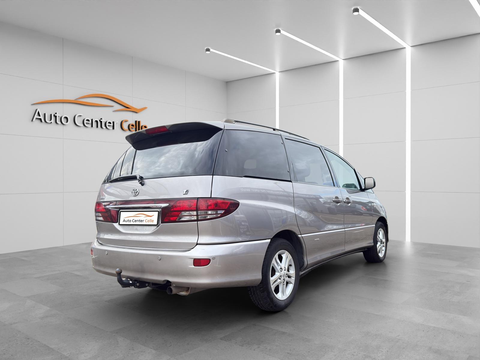 Toyota Previa 2005 — engine 2.362 cm³, 156 HP (115kW)